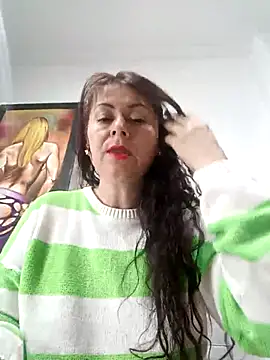 Snapshot of lunadicty chatting on February 2025 08:30:02 PM lunadicty online show from February 2025 08:30:02 PM