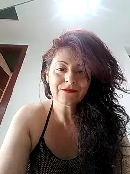 Snapshot of lunadicty chatting on October 2025 12:05:02 AM lunadicty online show from October 2025 12:05:02 AM