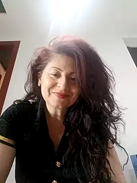 Snapshot of lunadicty chatting on October 2025 12:33:02 AM lunadicty online show from October 2025 12:33:02 AM