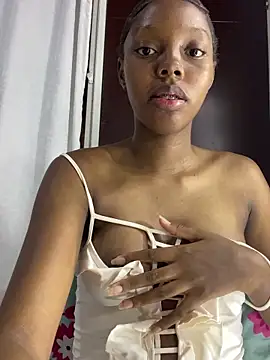 Snapshot of Meegannhill chatting on November 2025 02:16:01 PM Meegannhill online show from November 2025 02:16:01 PM