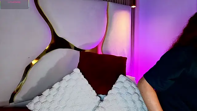 AmmberJones online show from January 2026 12:07:01 PM