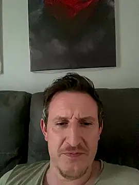 Tommyglasgow1983 online show from October 2025 07:40:01 AM