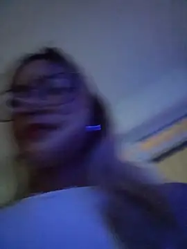 Pretty roxxyy online show from March 2026 11:25:01 AM