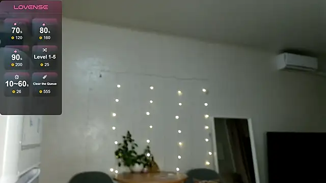 Snapshot of Eva___forever chatting on November 2025 01:15:01 AM Eva forever online show from November 2025 01:15:01 AM