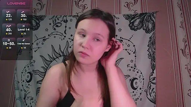 Snapshot of Thighswithspikes chatting on November 2025 07:08:02 AM Thighswithspikes online show from November 2025 07:08:02 AM