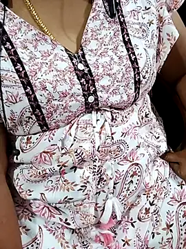 Snapshot of tamiltady chatting on October 2025 06:51:02 PM tamiltady online show from October 2025 06:51:02 PM