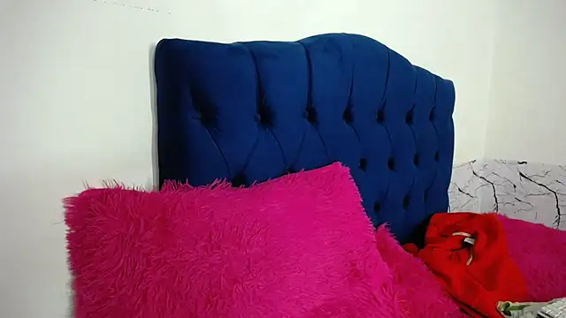 Snapshot of karolay_su chatting on November 2025 08:58:02 PM karolay su online show from November 2025 08:58:02 PM