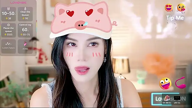 LunaBelle1984 online show from November 2025 03:12:02 PM