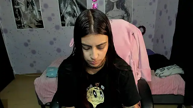 Medussa katt online show from November 2025 10:22:02 PM