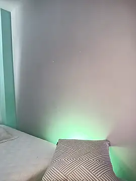 Alicia Montess online show from September 2025 02:08:01 PM