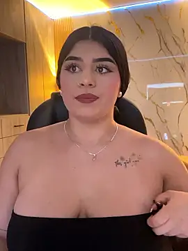 Kariina  69 online show from January 2026 03:45:01 AM