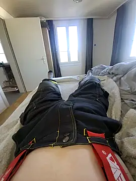 Snapshot of geilerschwanz556r7 chatting on November 2025 12:56:01 PM geilerschwanz556r7 online show from November 2025 12:56:01 PM