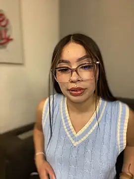 Snapshot of Cristina_pinkk chatting on December 2025 05:06:02 AM Cristina pinkk online show from December 2025 05:06:02 AM