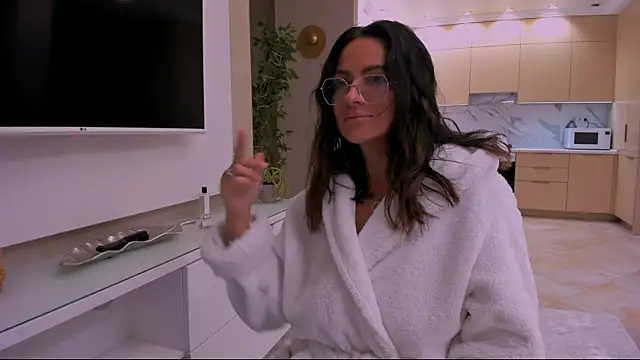 Snapshot of ValeriMilf chatting on October 2025 09:21:02 PM ValeriMilf online show from October 2025 09:21:02 PM