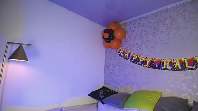 Robbin Blaze online show from October 2025 09:03:02 PM