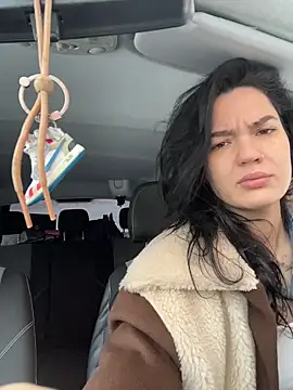 MeekyRich online show from December 2025 04:10:01 AM