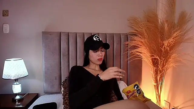 Snapshot of AbbieJoness_ chatting on November 2025 11:44:02 AM AbbieJoness online show from November 2025 11:44:02 AM