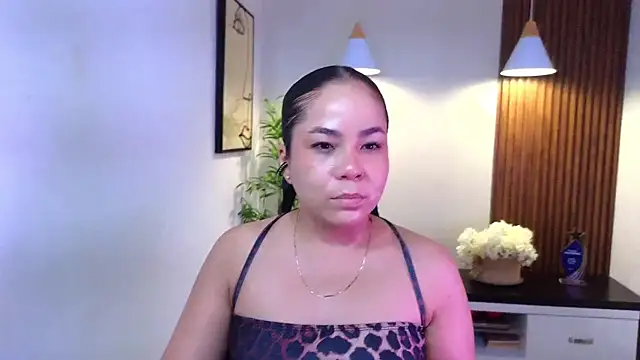  Victoria Collins online show from May 2026 04:03:01 PM