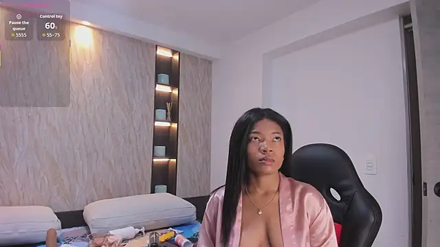 Snapshot of ciara_blake chatting on November 2025 05:16:01 PM ciara blake online show from November 2025 05:16:01 PM