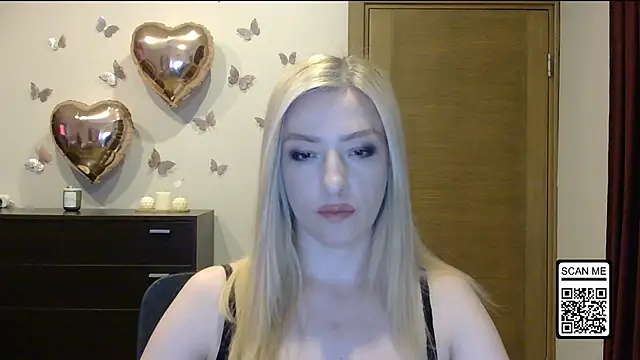 Snapshot of Wild_Silk_Desire chatting on June 2026 03:23:01 PM Wild Silk Desire online show from June 2026 03:23:01 PM