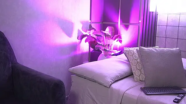 Susan wall online show from October 2025 12:16:01 PM