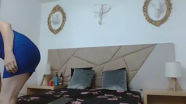 amanda ramirez online show from September 2025 08:20:02 PM