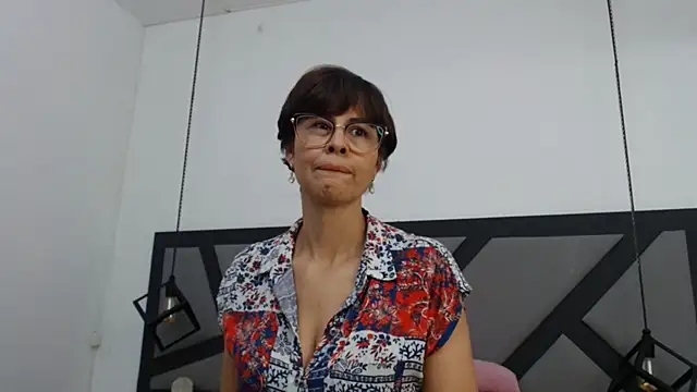 Snapshot of amanda_ramirez chatting on June 2026 06:42:02 PM amanda ramirez online show from June 2026 06:42:02 PM