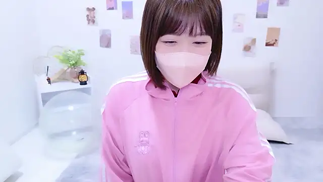 Snapshot of _suika_ chatting on November 2025 01:46:01 PM suika online show from November 2025 01:46:01 PM