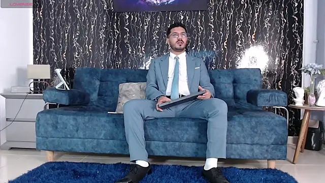 samuelcoopeer online show from November 2025 01:33:01 PM