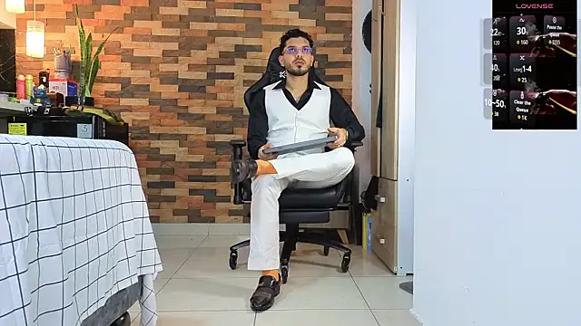 samuelcoopeer online show from April 2026 06:46:02 PM