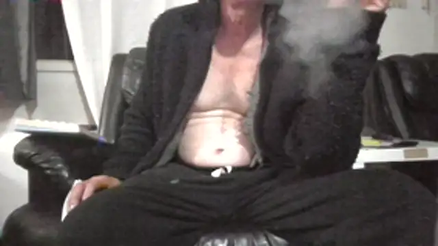 Snapshot of Lovyourpuss chatting on July 2026 07:43:01 PM Lovyourpuss online show from July 2026 07:43:01 PM