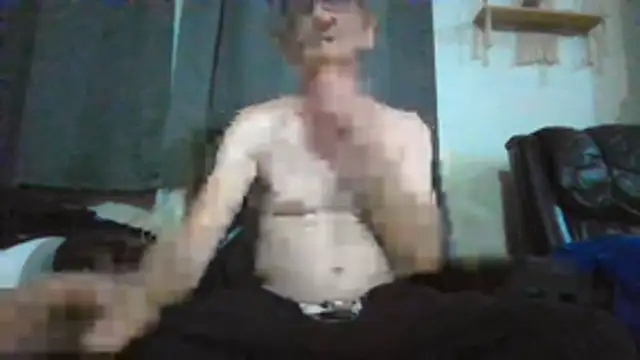 Snapshot of Lovyourpuss chatting on August 2026 09:33:01 AM Lovyourpuss online show from August 2026 09:33:01 AM