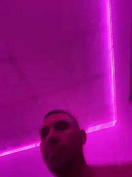 Snapshot of santiago_rick chatting on December 2025 03:45:02 AM santiago rick online show from December 2025 03:45:02 AM