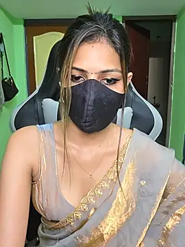 Isha Sax online show from April 2026 06:13:02 PM