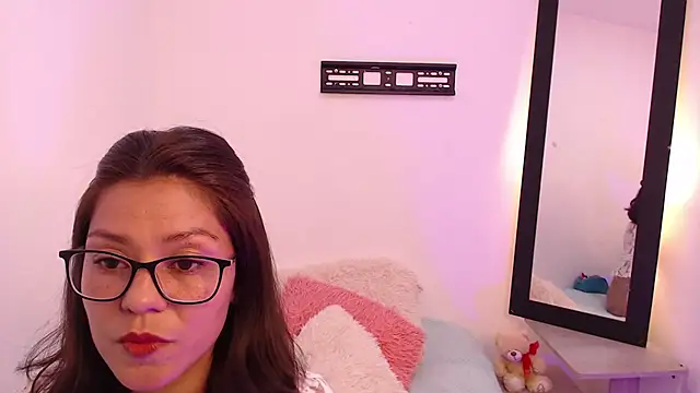 renataj online show from December 2025 11:36:02 PM