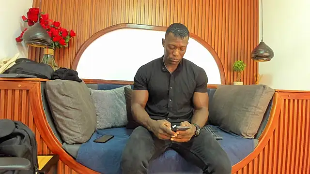 Snapshot of MarcusBlack_ chatting on October 2025 11:43:02 AM MarcusBlack online show from October 2025 11:43:02 AM