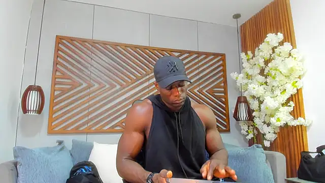 Snapshot of MarcusBlack_ chatting on October 2025 11:36:02 AM MarcusBlack online show from October 2025 11:36:02 AM