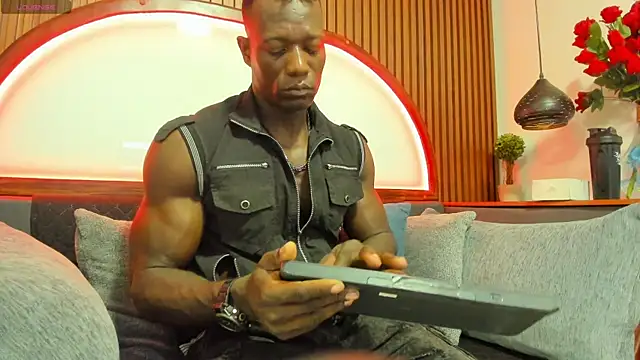 Snapshot of MarcusBlack_ chatting on November 2025 09:31:01 AM MarcusBlack online show from November 2025 09:31:01 AM