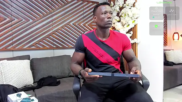 Snapshot of MarcusBlack_ chatting on November 2025 11:32:01 AM MarcusBlack online show from November 2025 11:32:01 AM