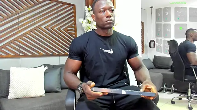 Snapshot of MarcusBlack_ chatting on November 2025 11:36:02 AM MarcusBlack online show from November 2025 11:36:02 AM