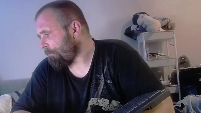 Snapshot of Thumper_ss chatting on June 2026 10:10:02 AM Thumper ss online show from June 2026 10:10:02 AM