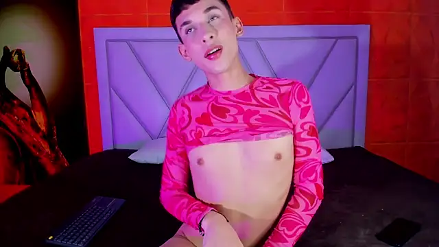 owen-stone online show from April 2026 07:07:02 PM