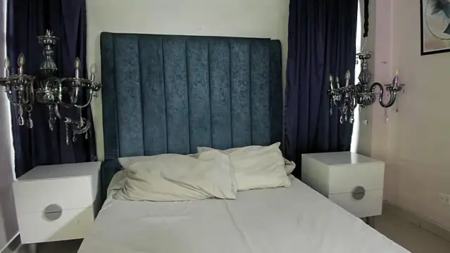 Anittatoro  online show from November 2025 07:03:01 PM