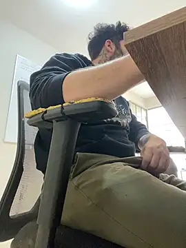 uto857 online show from November 2025 03:57:02 PM