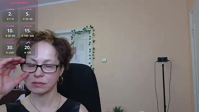 Ronda Roni online show from February 2026 12:19:01 PM