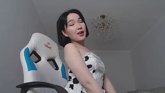 Snapshot of scamelia chatting on March 2026 06:51:02 AM scamelia online show from March 2026 06:51:02 AM