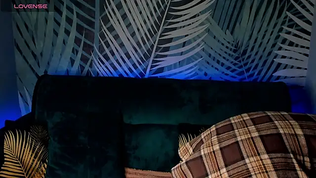 Snapshot of ChristyCrayme chatting on November 2025 10:19:02 PM ChristyCrayme online show from November 2025 10:19:02 PM