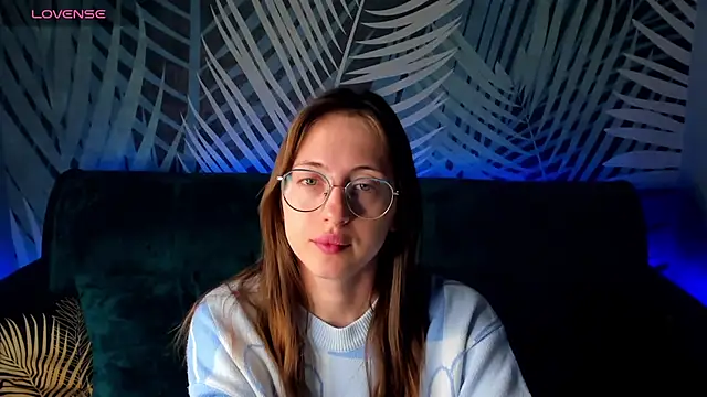 Snapshot of ChristyCrayme chatting on November 2025 11:58:01 PM ChristyCrayme online show from November 2025 11:58:01 PM