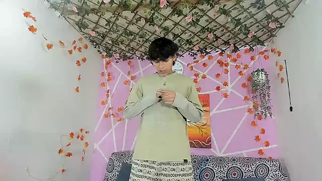 Bastian boyshot77 online show from December 2025 02:12:02 PM