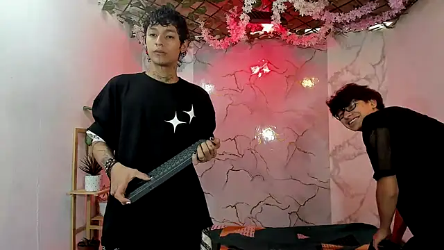 Bastian boyshot77 online show from April 2026 07:14:01 PM